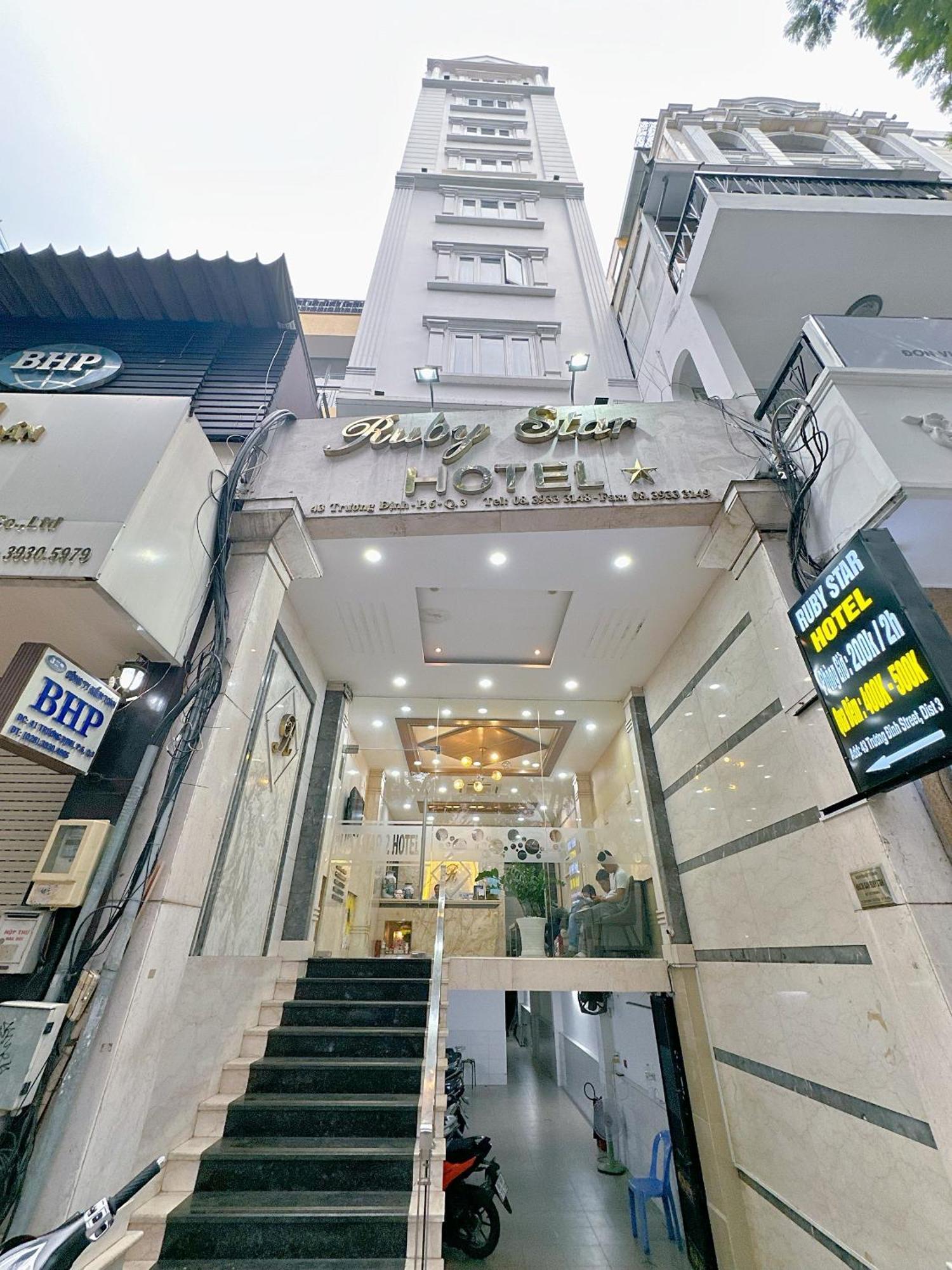 Ruby Star Hotel- Near Ben Thanh Market Cidade de Ho Chi Minh Exterior foto