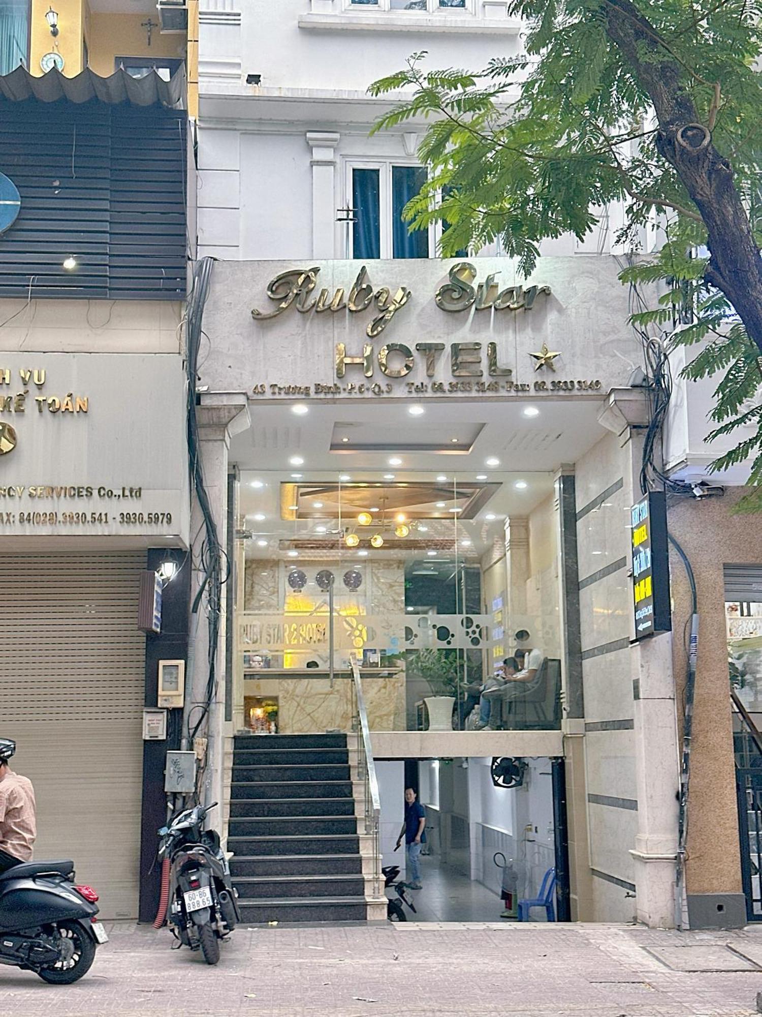 Ruby Star Hotel- Near Ben Thanh Market Cidade de Ho Chi Minh Exterior foto