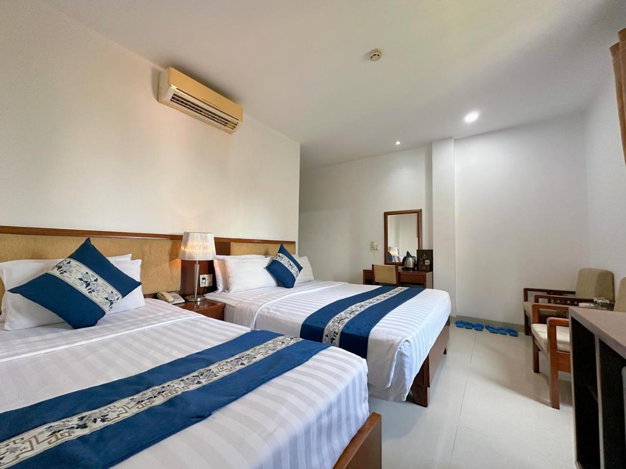 Ruby Star Hotel- Near Ben Thanh Market Cidade de Ho Chi Minh Exterior foto